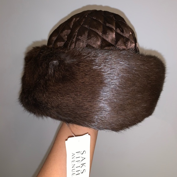 Saks Fifth Avenue Accessories - NWT Quilted and Rabbit Fur Hat